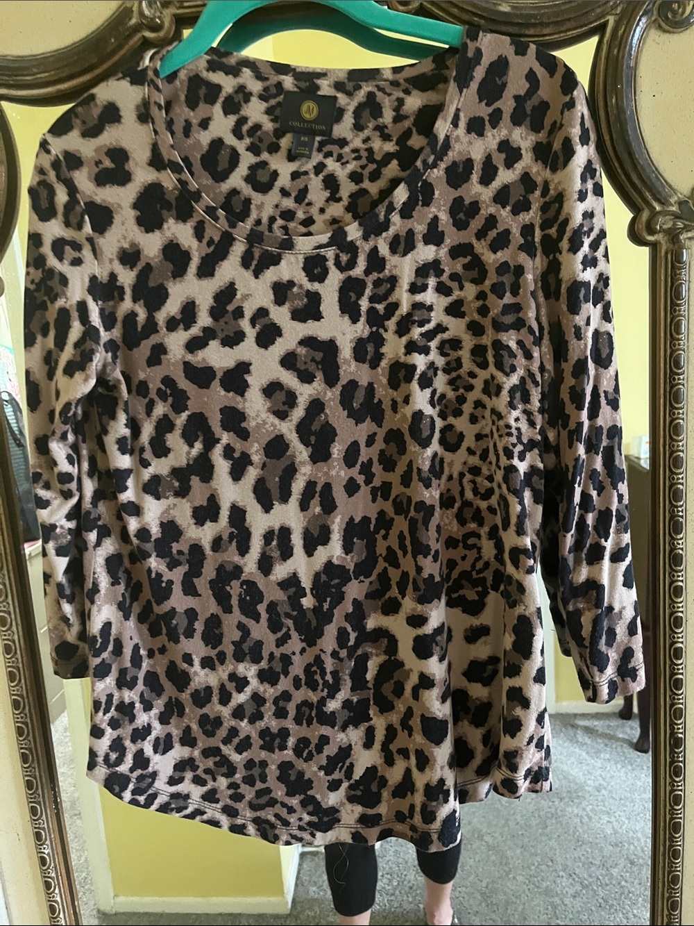 JM Collection Taupe and Black Leopard Print Long Sleeve Top